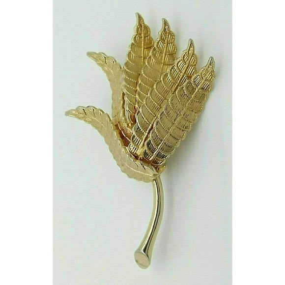 Vintage Marvella Leaf Leaves Brooch Pin Etched Design Gold Tone Metal Shiny! - Picture 6 of 12